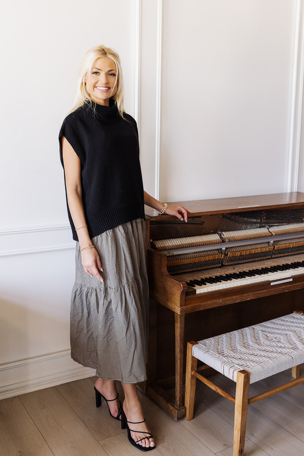 Lights Of London Sweater - Black - Image 8