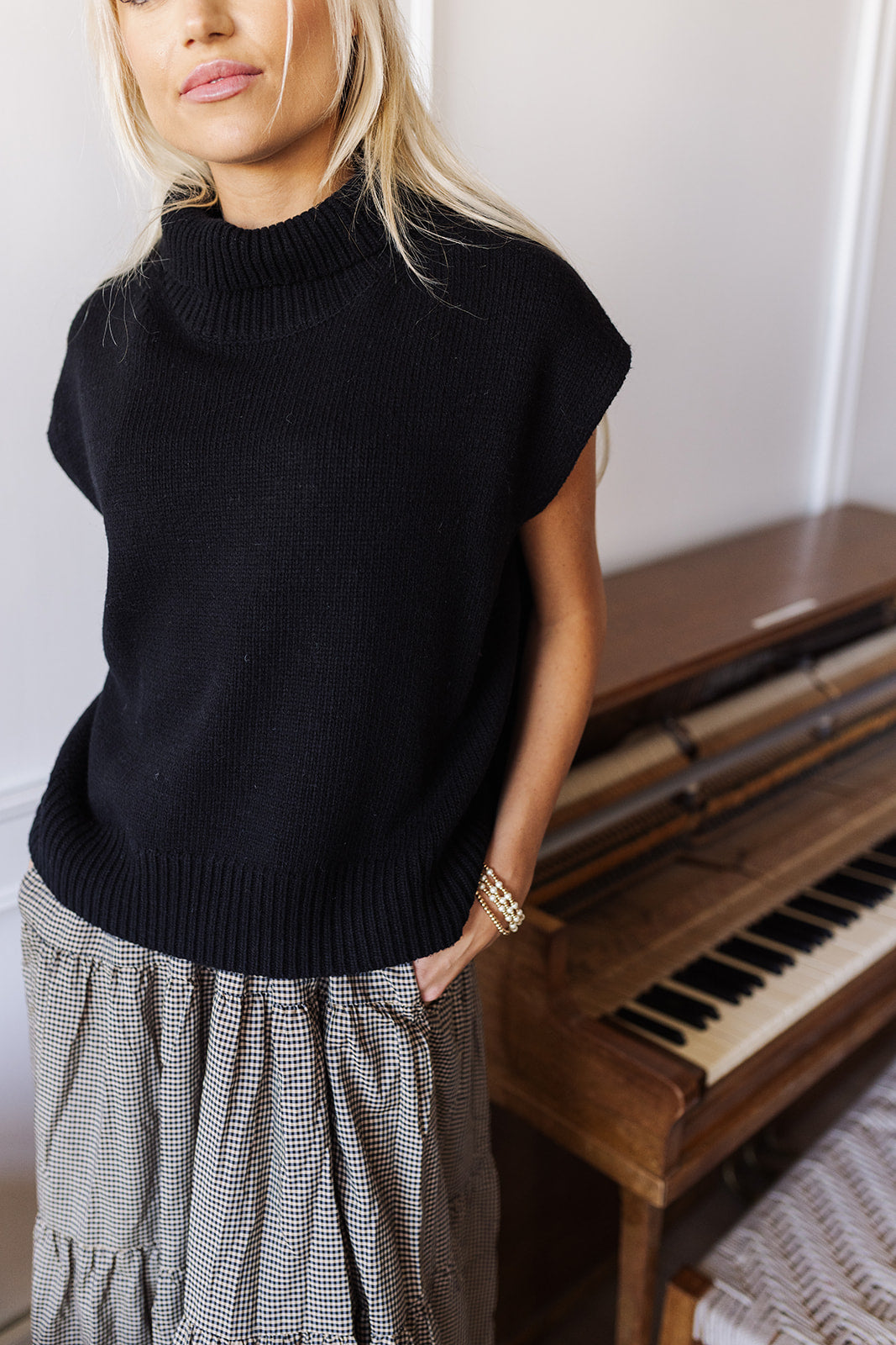 Lights Of London Sweater - Black - Image 3